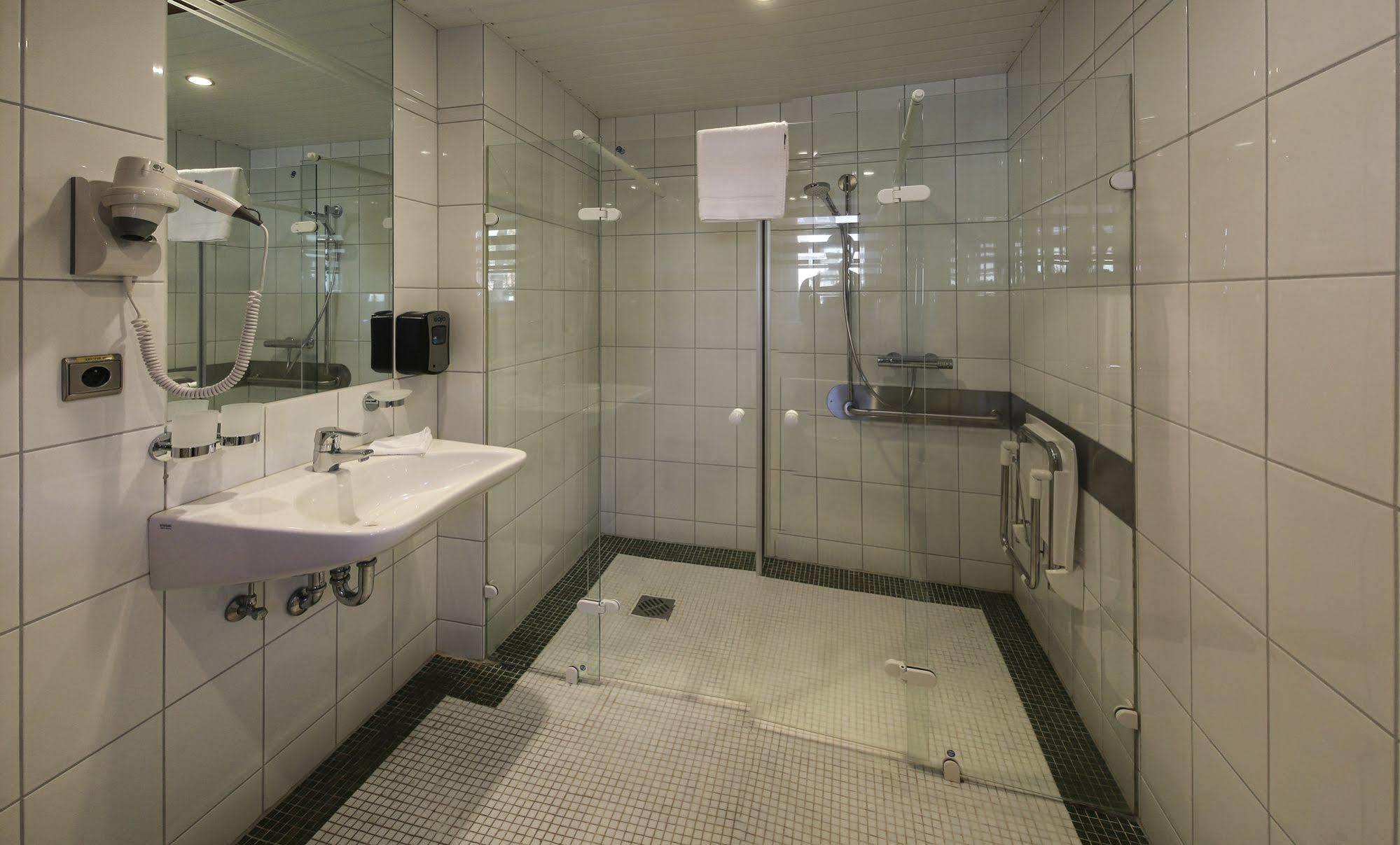 Park Hotel Kelmis Zewnętrze zdjęcie